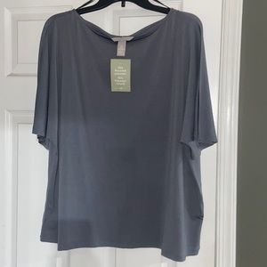 Woman’s top color grey brand new